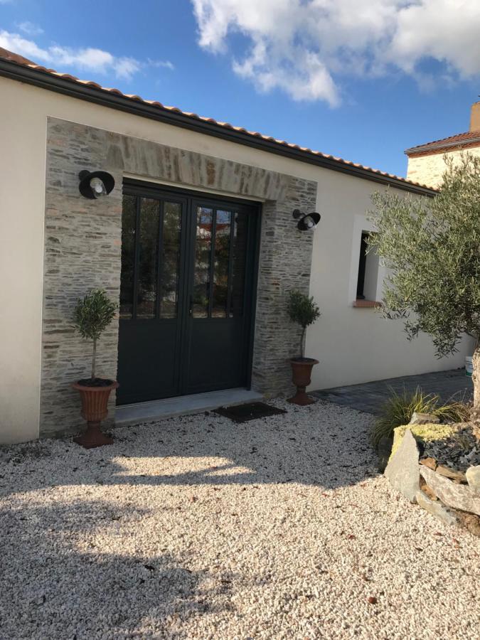 Celine Et Olivier Bed & Breakfast ปอร์นิก ภายนอก รูปภาพ