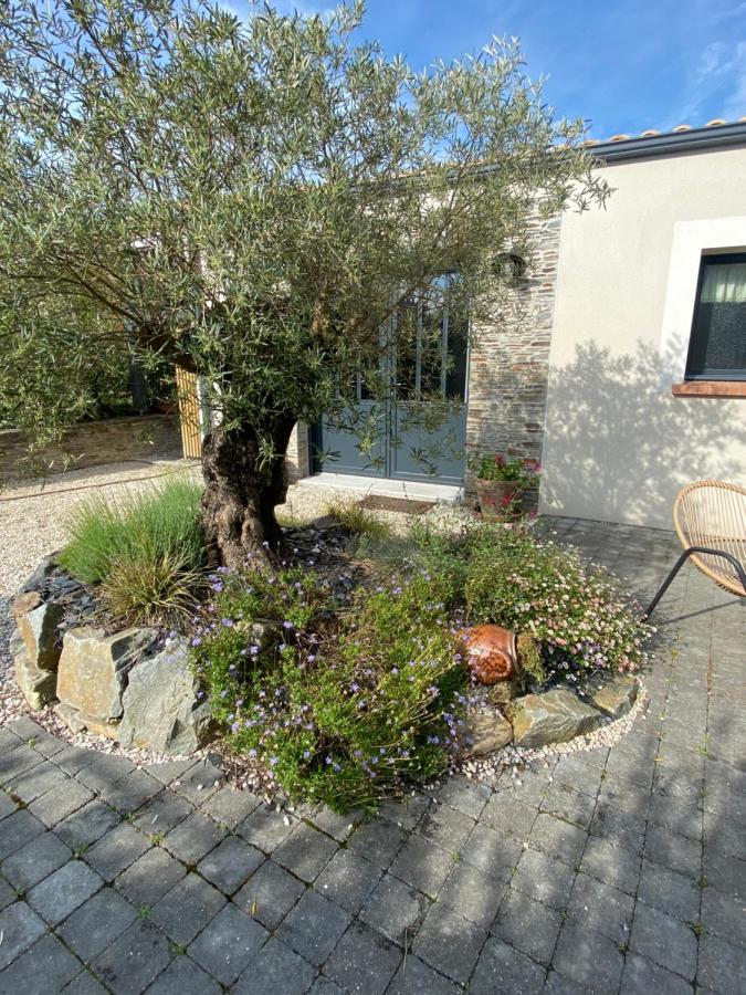 Celine Et Olivier Bed & Breakfast ปอร์นิก ภายนอก รูปภาพ