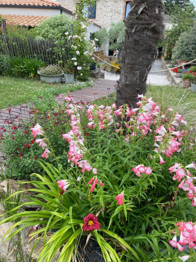 Celine Et Olivier Bed & Breakfast ปอร์นิก ภายนอก รูปภาพ